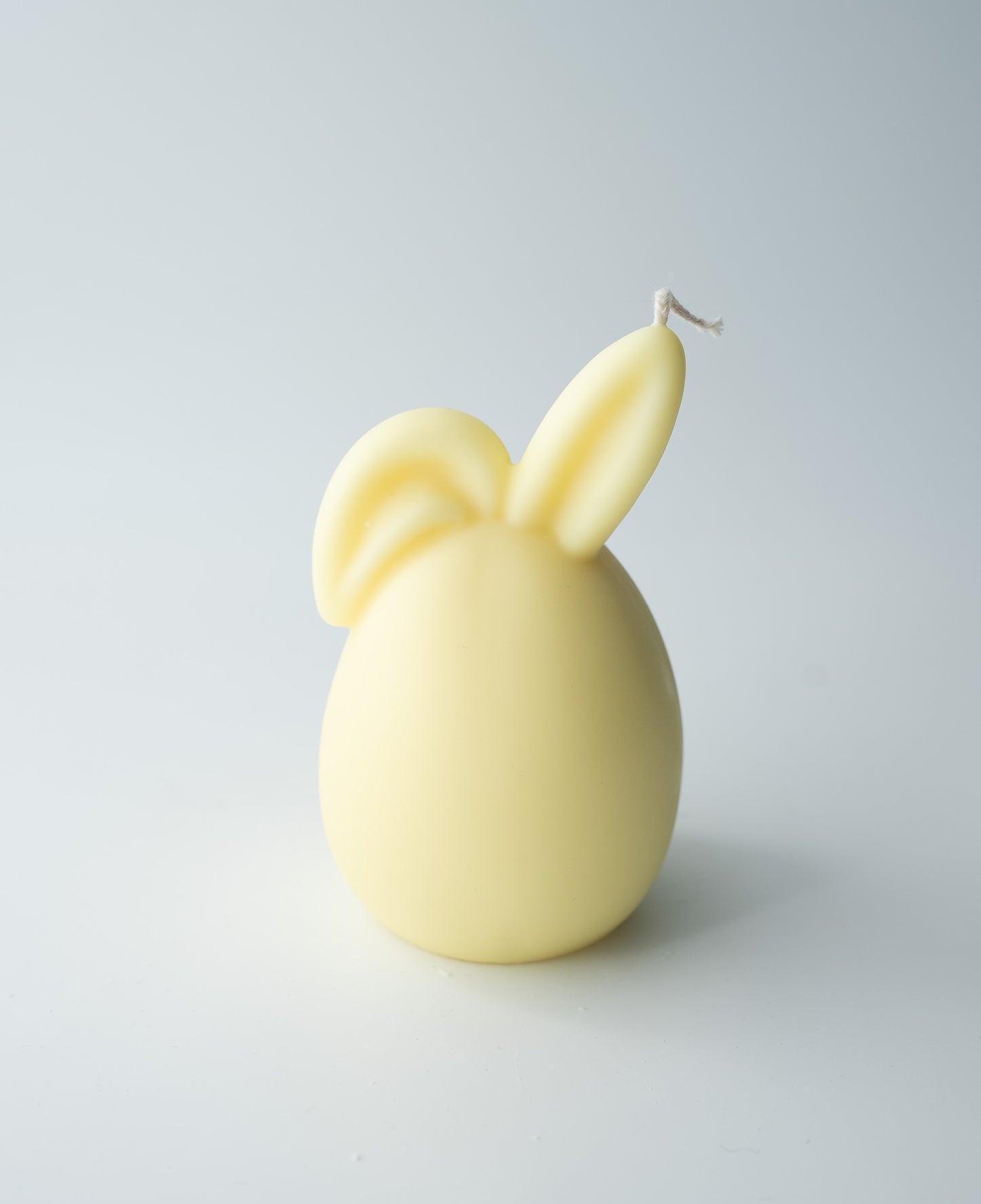 Œuf de Pâques aux oreilles